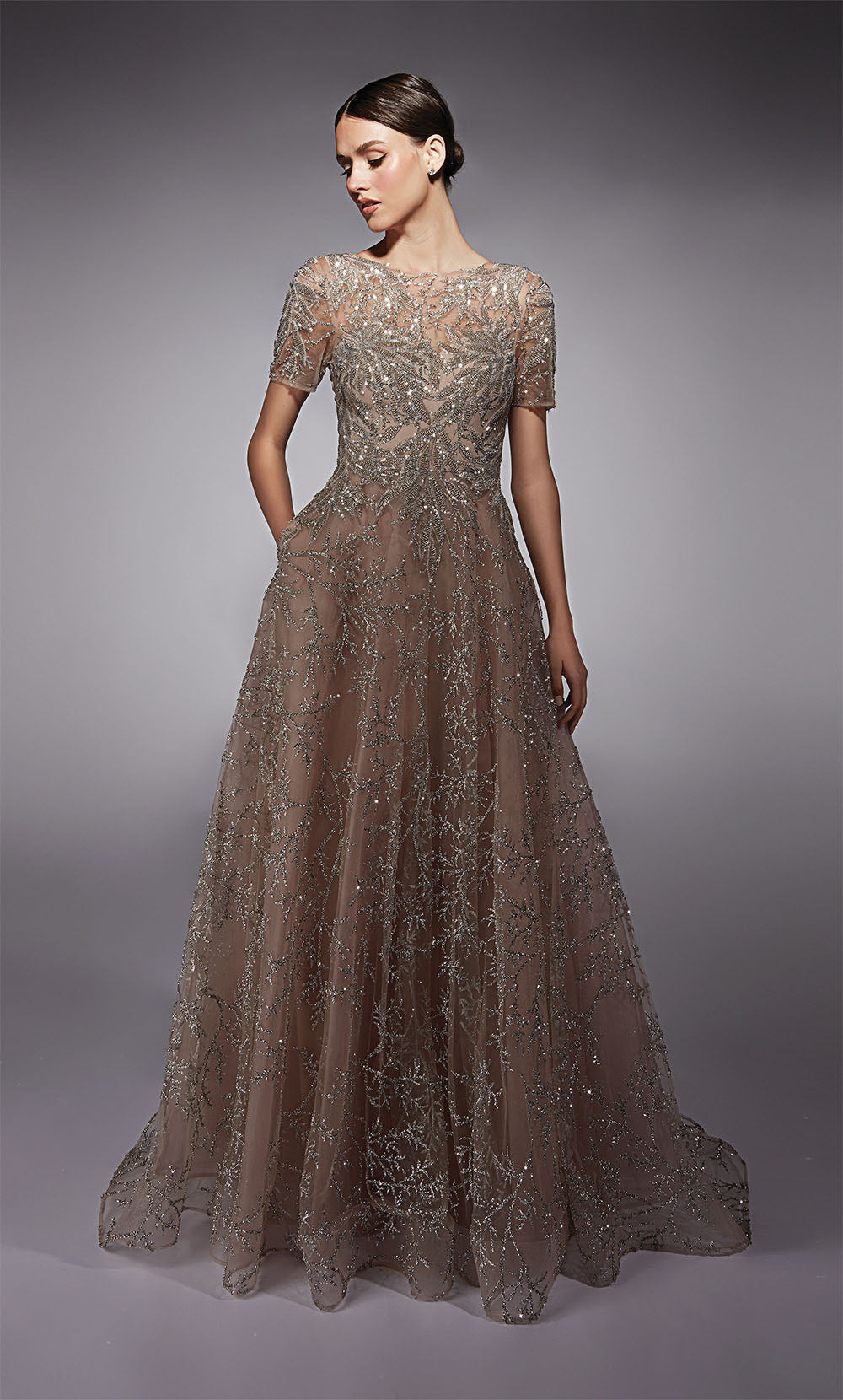 Alyce Paris 27726 Illusion d'occasion spéciale modeste une robe de ligne