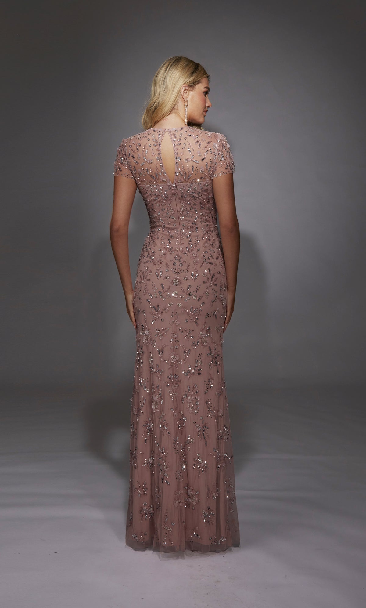 Alyce Paris 27789 Occasion spéciale Encolure illusion décolleté Robe droite