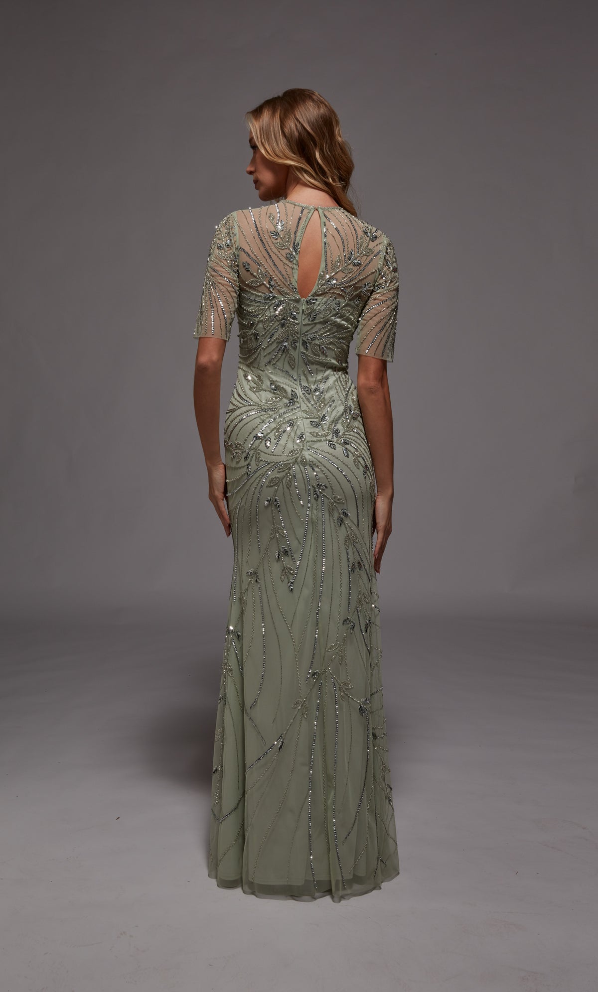 Alyce Paris 27809 Ocasión especial recogida escote brillante/brillante un vestido de línea