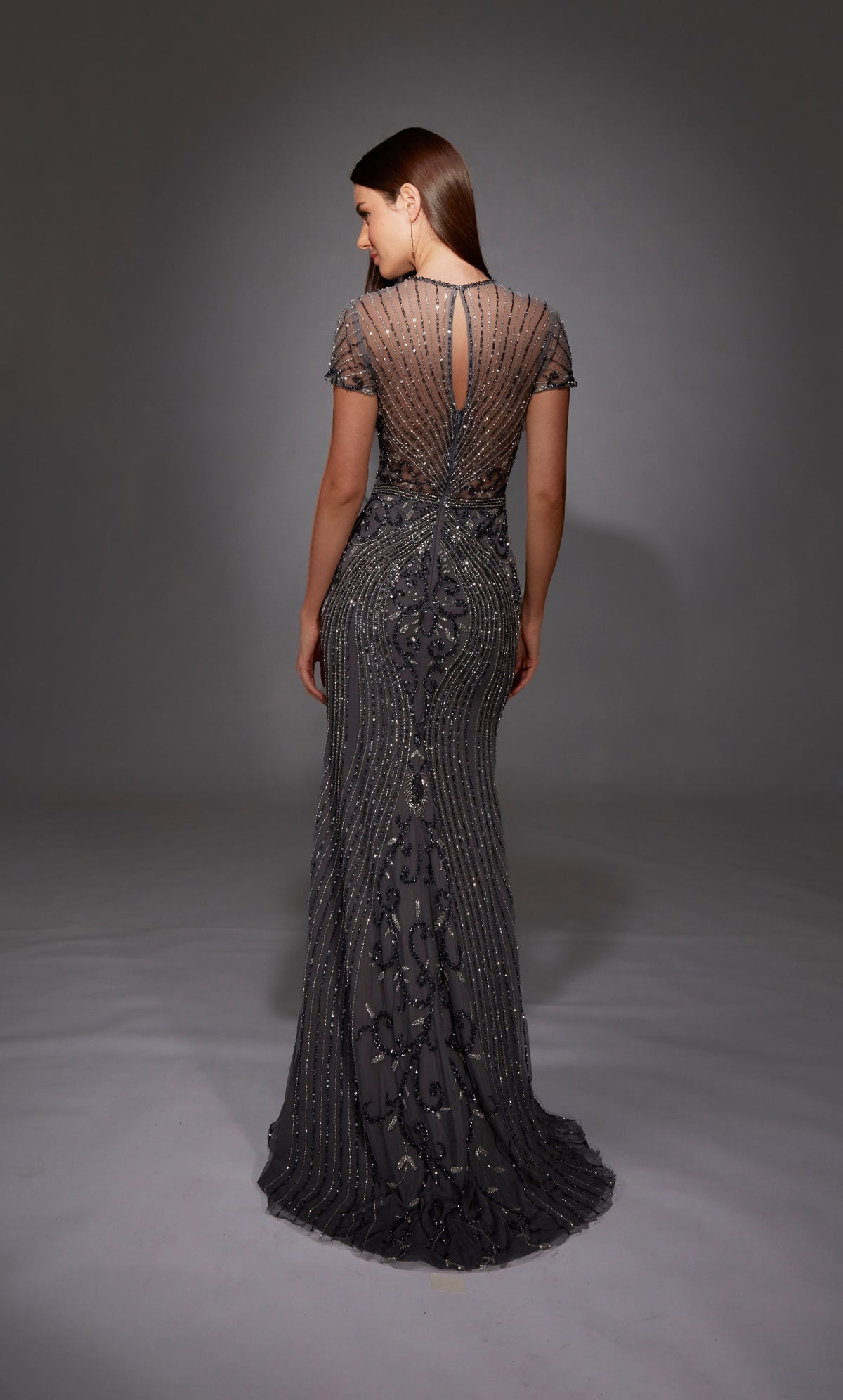 Alyce Paris 27823 Ocasión especial recogido escote adornado vestido recto