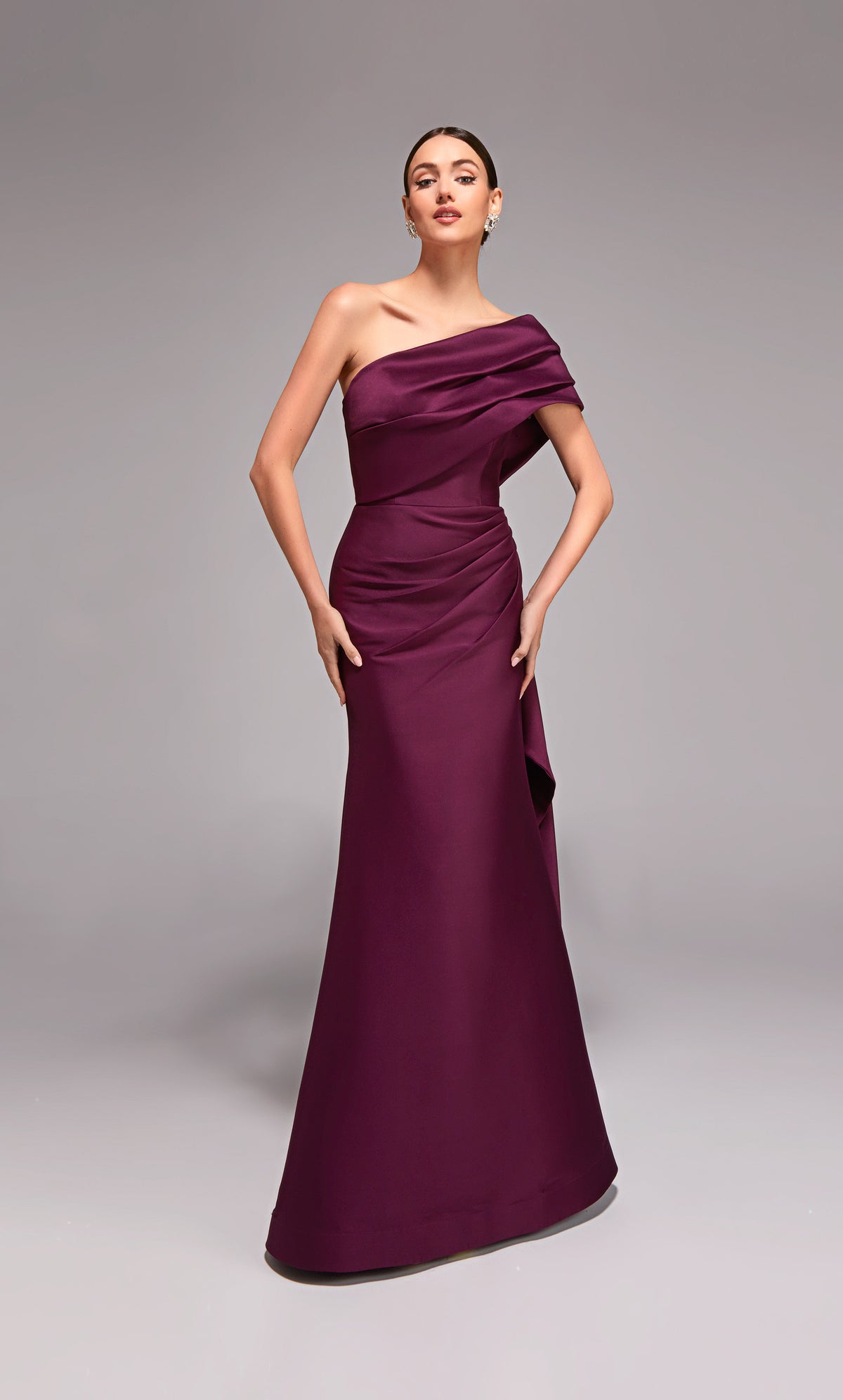 Alyce Paris 27838 Besonderer Anlass Ein Schulterausschnitt Riched/draped Fit n Flare -Kleid