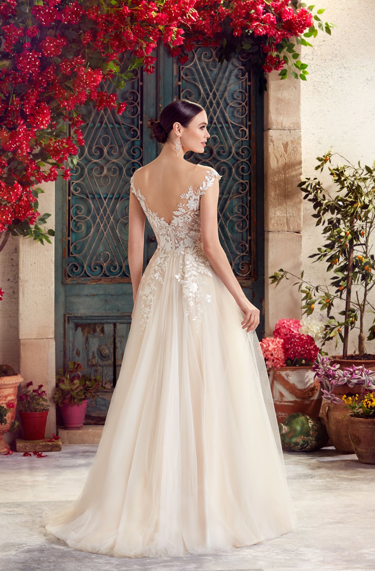 Alyce Paris 5090 Bridal Plongeant l'illusion une robe de ligne