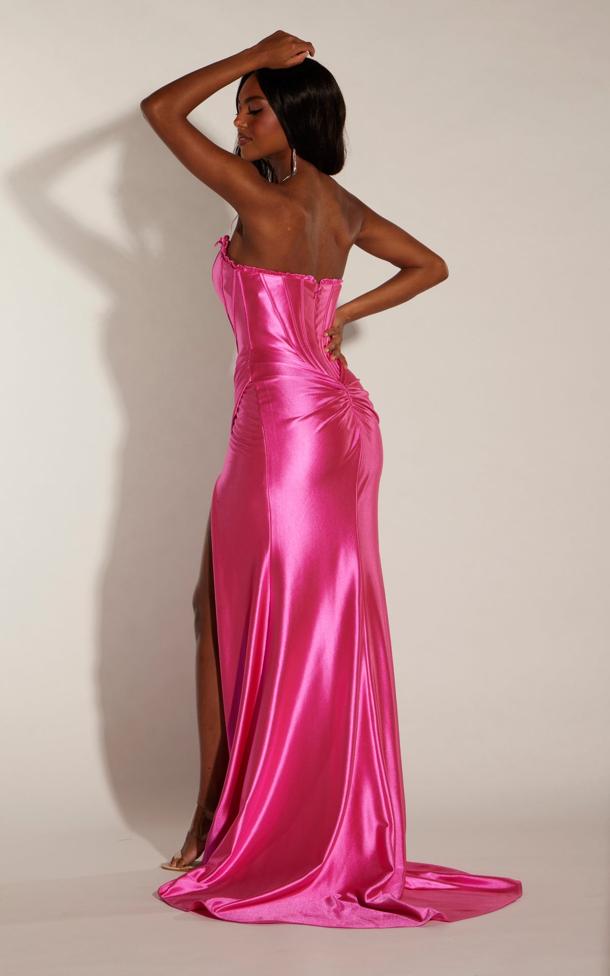 ALYCE Paris 62292 Alyce Long Cat-eye Neckline Ruched/draped Straight Dress