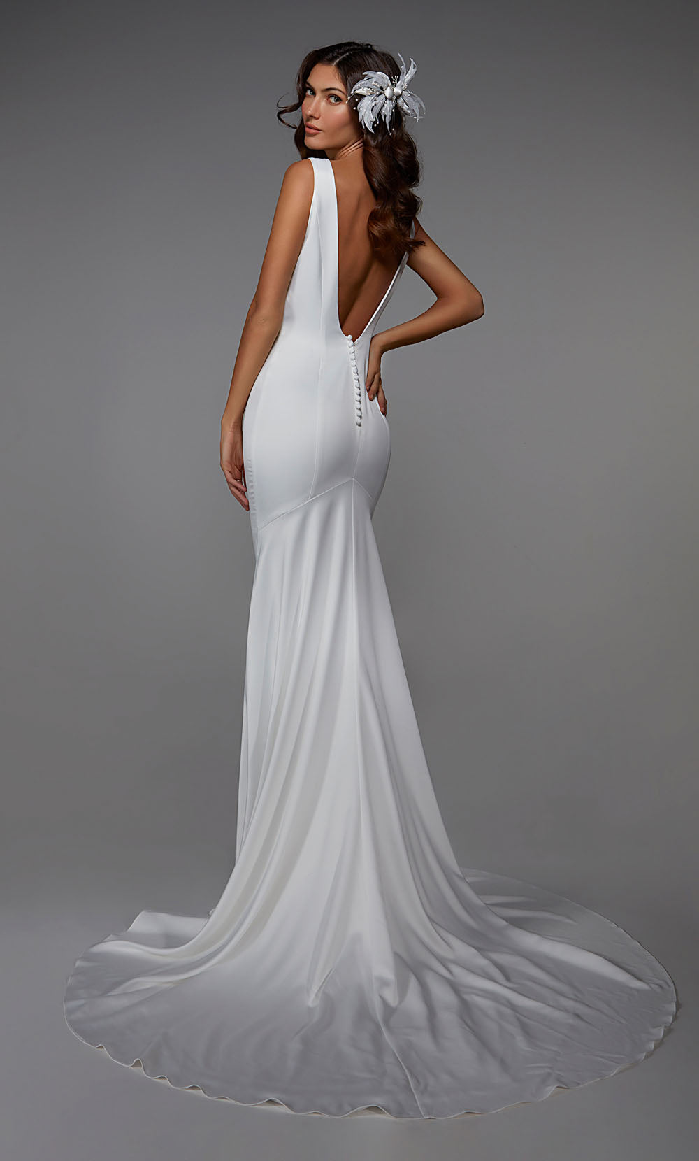 Alyce Paris 7021 Bridal plongeant la robe de l'ajustement et des poussées simples