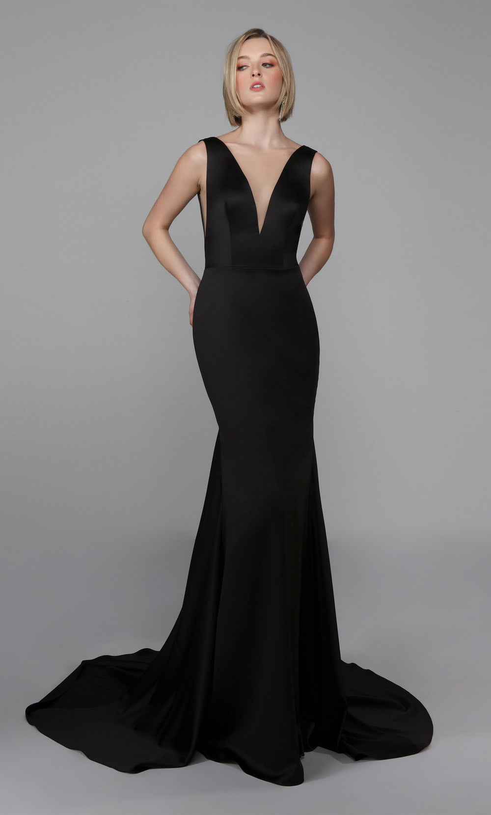 Alyce Paris 7021 Bridal plongeant la robe de l'ajustement et des poussées simples