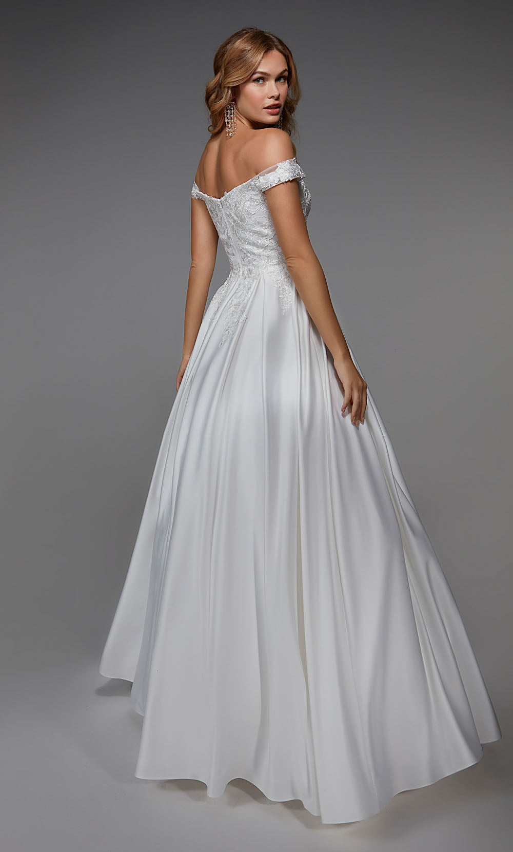 Alyce Paris 7034 Bridal от плеча элегантно линейное платье