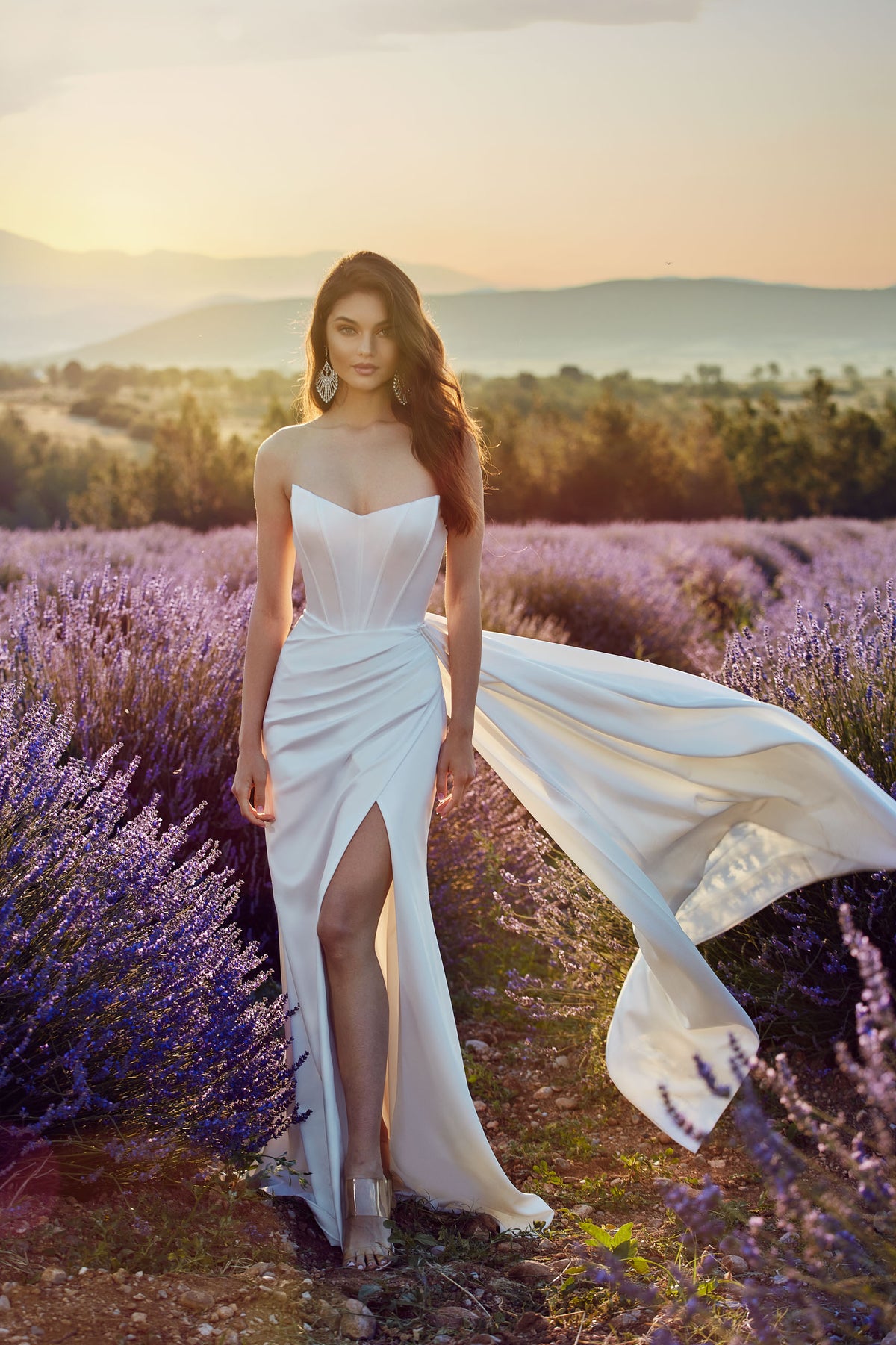 Alyce Paris 7093 Bridal Cat-Eye Slit Rolt Press Mermaid