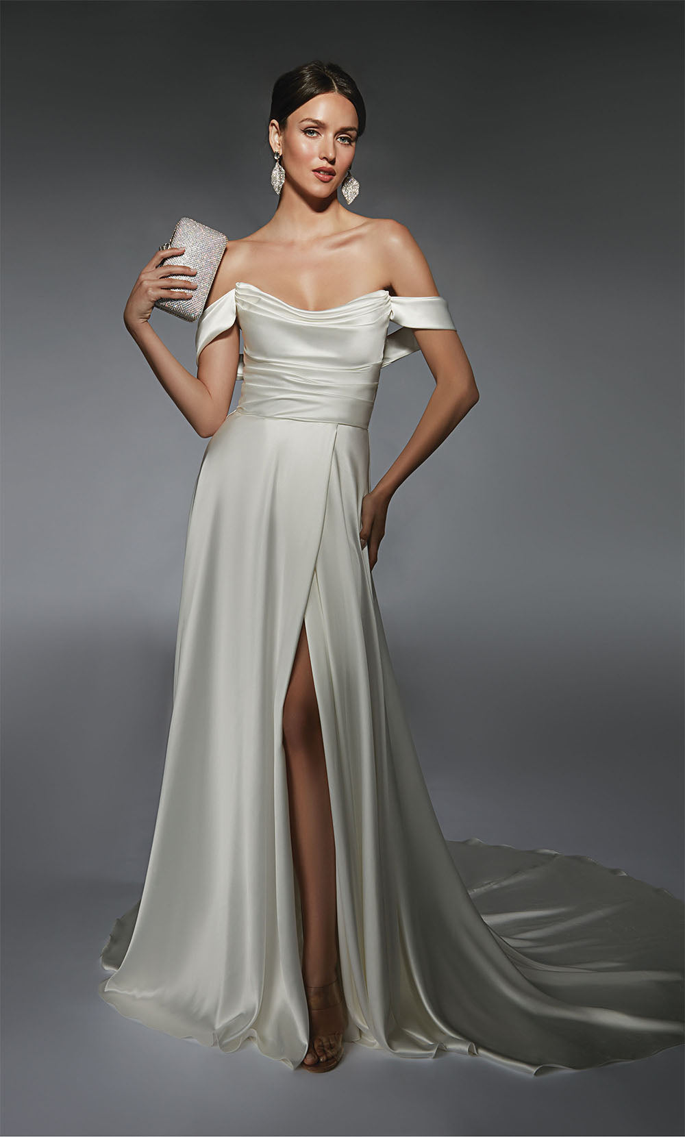 Alyce Paris 7107 Bridal Cowl Slit系列连衣裙