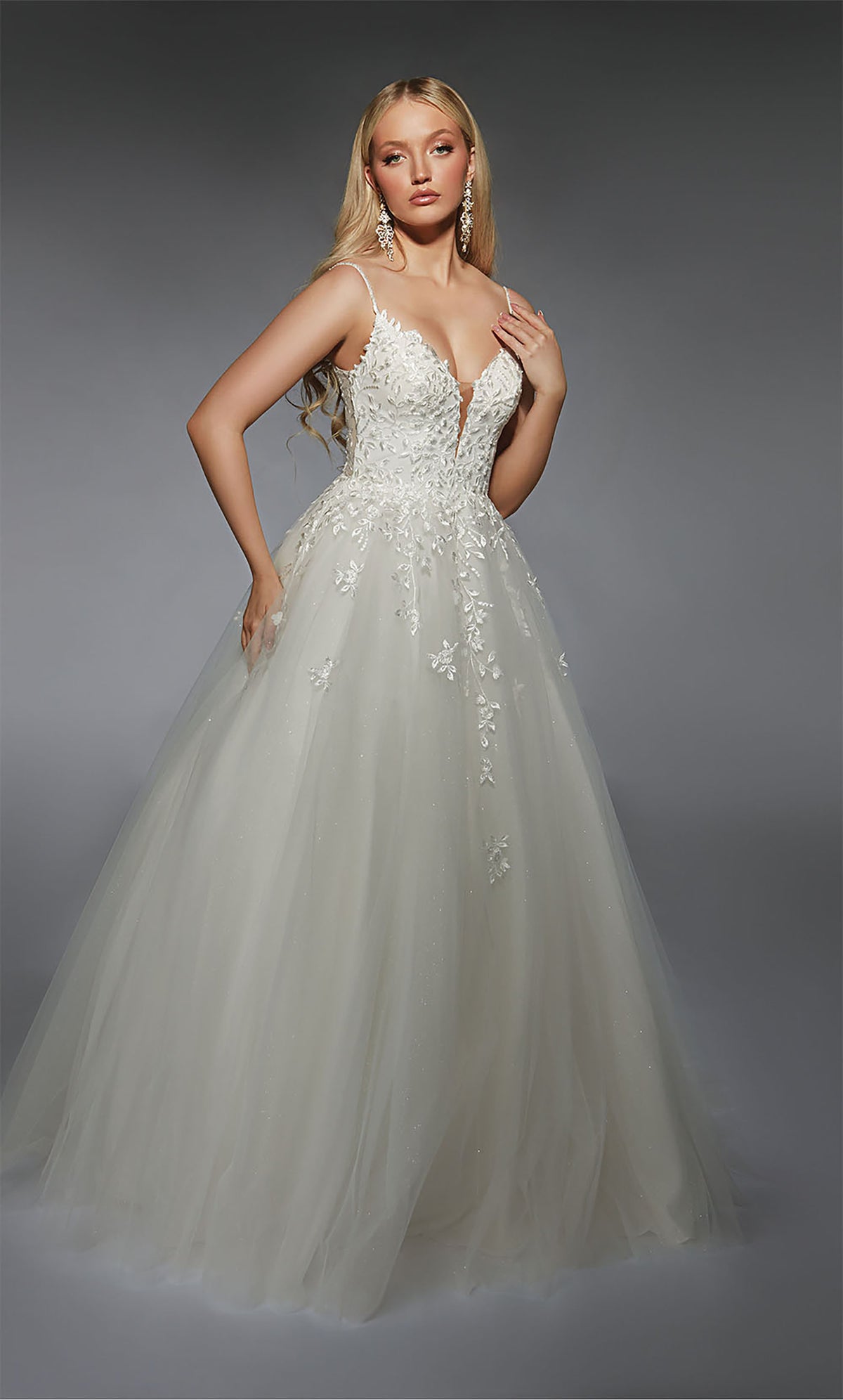 Alyce Paris 7127 Bridal Plunging Shimmery/Sparkly Ballgown платье