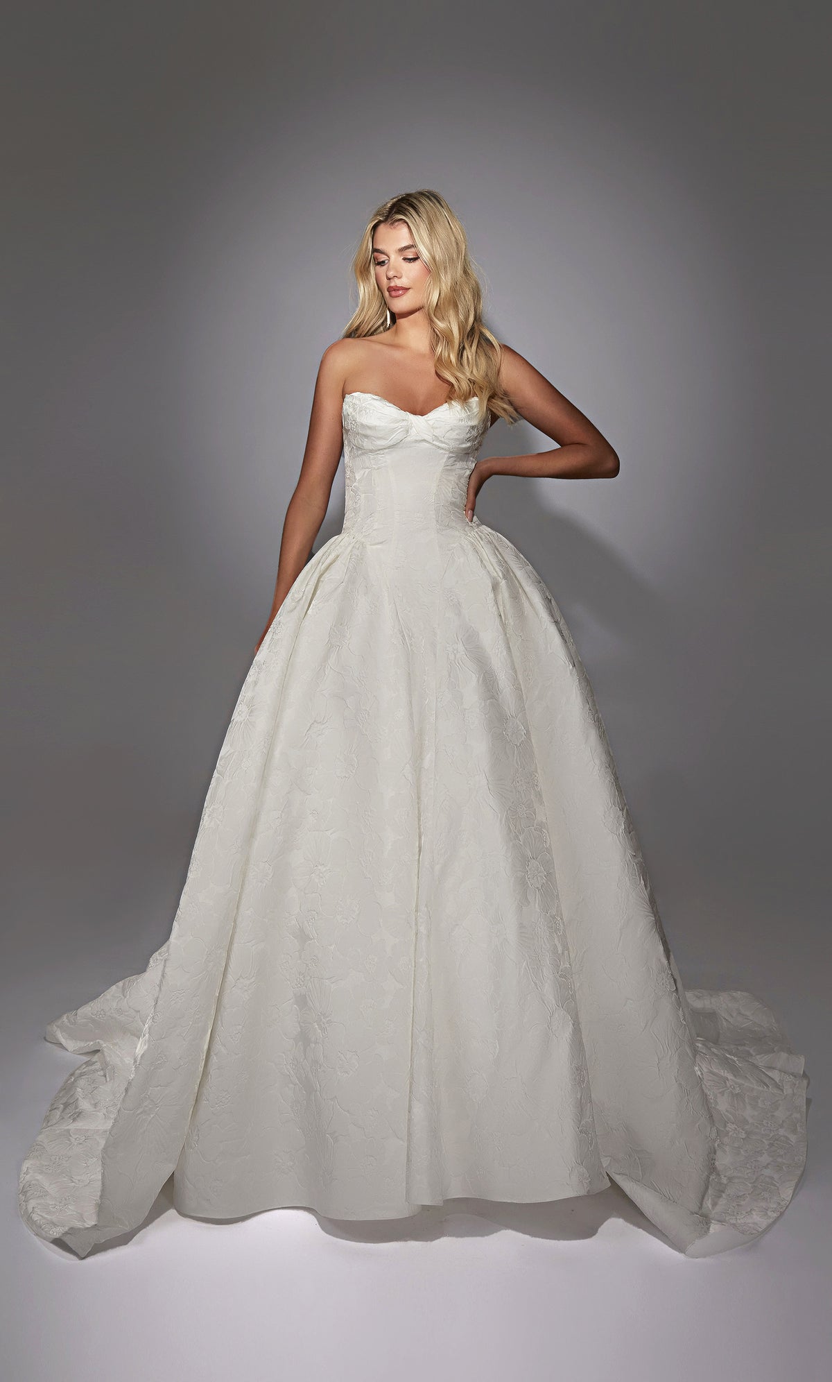 Alyce Paris 7164 Свадебный вырез без бретелек.