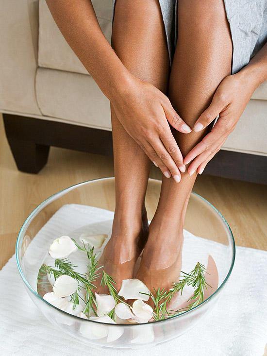 The Ultimate DIY Pedicure Guide - Alyce Paris