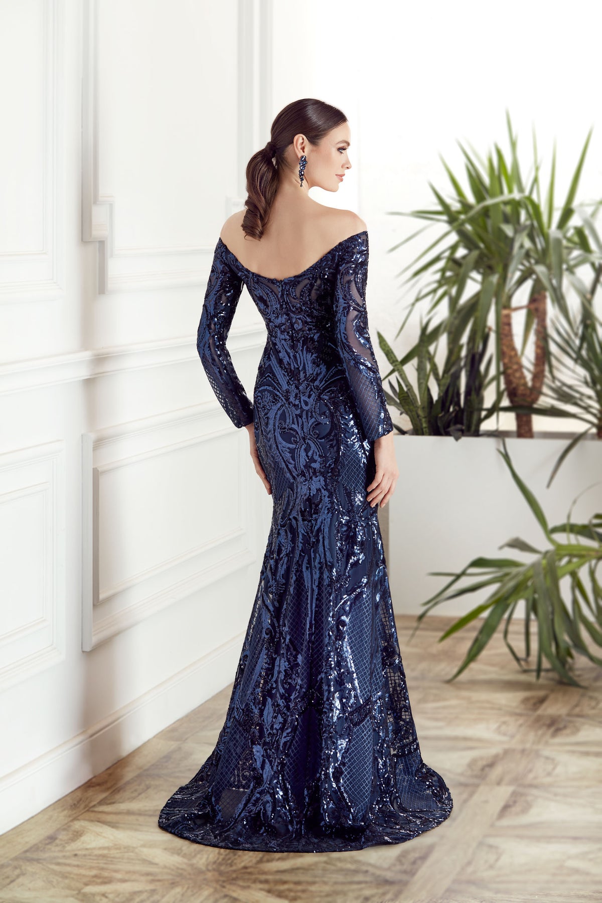 Alyce Paris 27544 Occasion spéciale au large de l&#39;épaule Sparmer / Sparkly Fit n Flare Robe