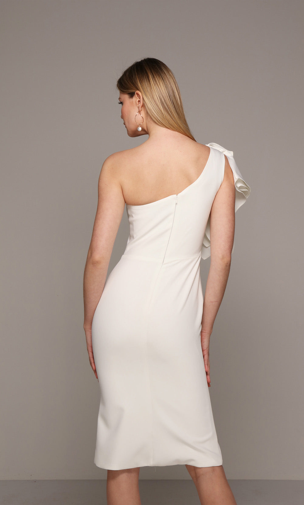 Alyce Paris 70005 Bridal One épaule volant la robe droite