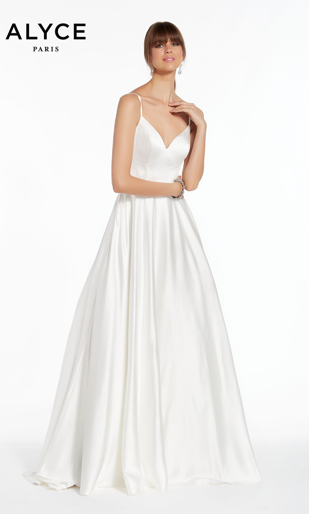 Alyce Paris 7009 Bridal V-Neck Simple Fit n Flare Robe