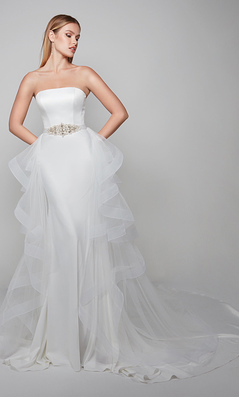 Alyce Paris 7025 Bridal от посадки на плече