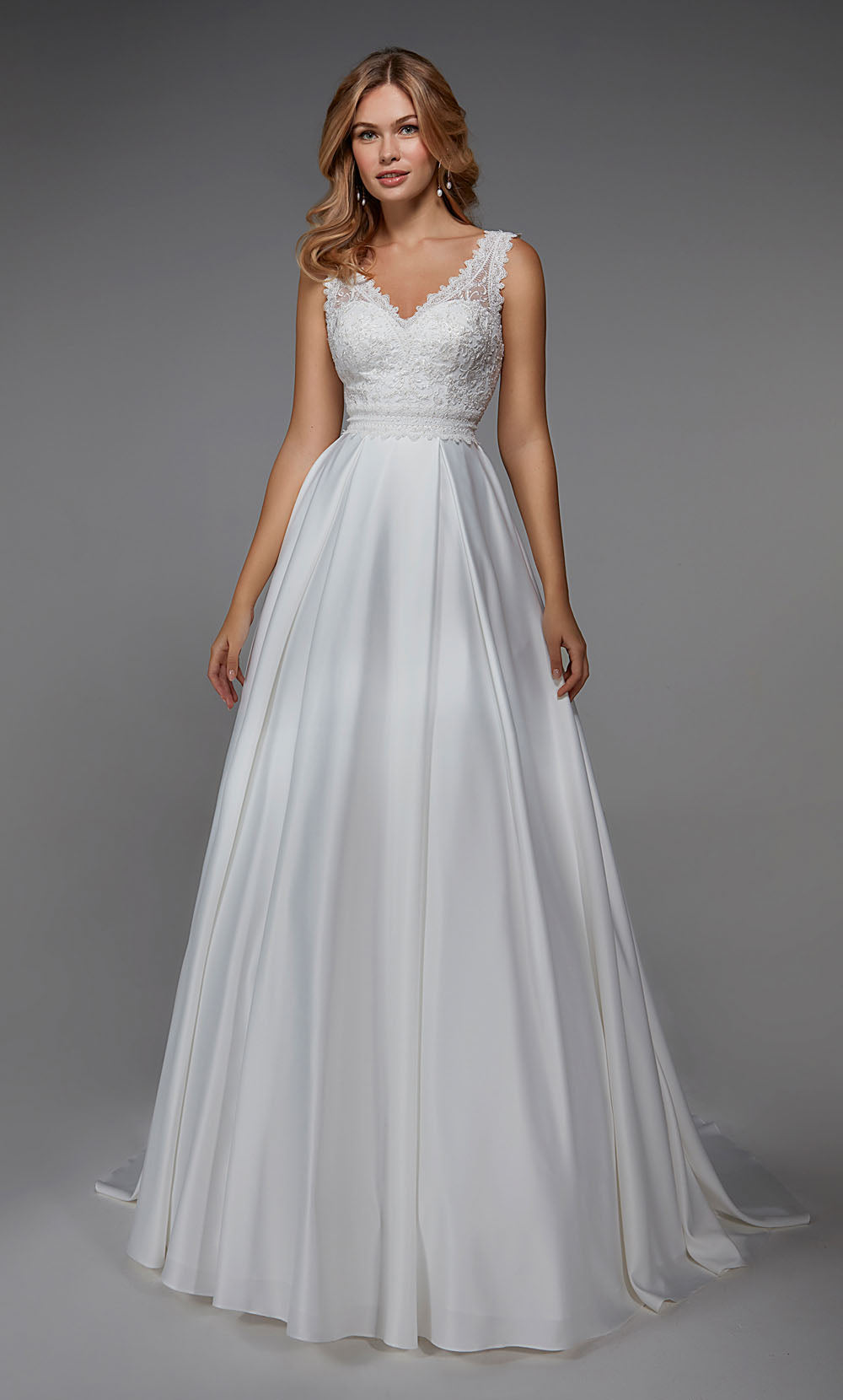 Alyce Paris 7035 Bridal V-образное обращение к линии платье