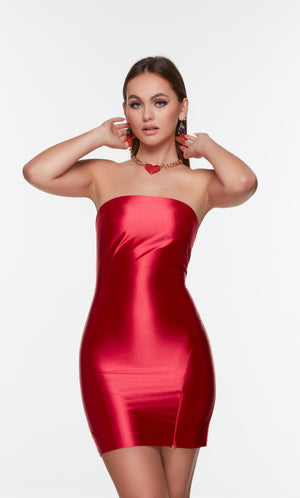 Strapless short red dress with an adjustable front slit.